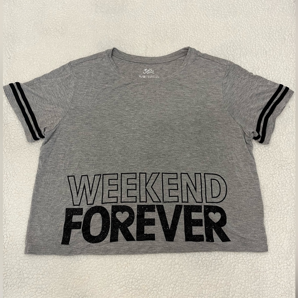 Justice Gray Weekend Forever Tee